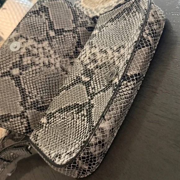 Topshop Finley Faux Snakeskin Baguette Shoulder‎ Bag Grey Black Snake Print - Picture 13 of 16